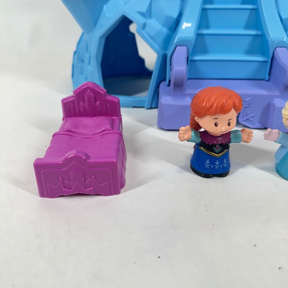 Fisher-Price Little People Disney Frozen Elsa Ice Palace Playset Anna & Elsa - Picture 2 of 9